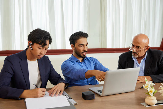 ECOUTEURS TRADUCTEURS